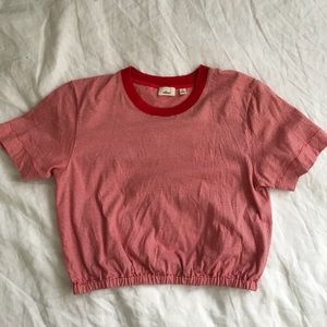 RED CROP TOP